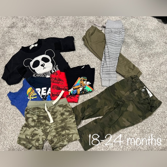 Lot of used boys clothes sizes 12-24 months 60+ pieces - Picture 3 of 5